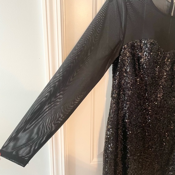 Forever 21 sequin body con dress - Picture 4 of 5